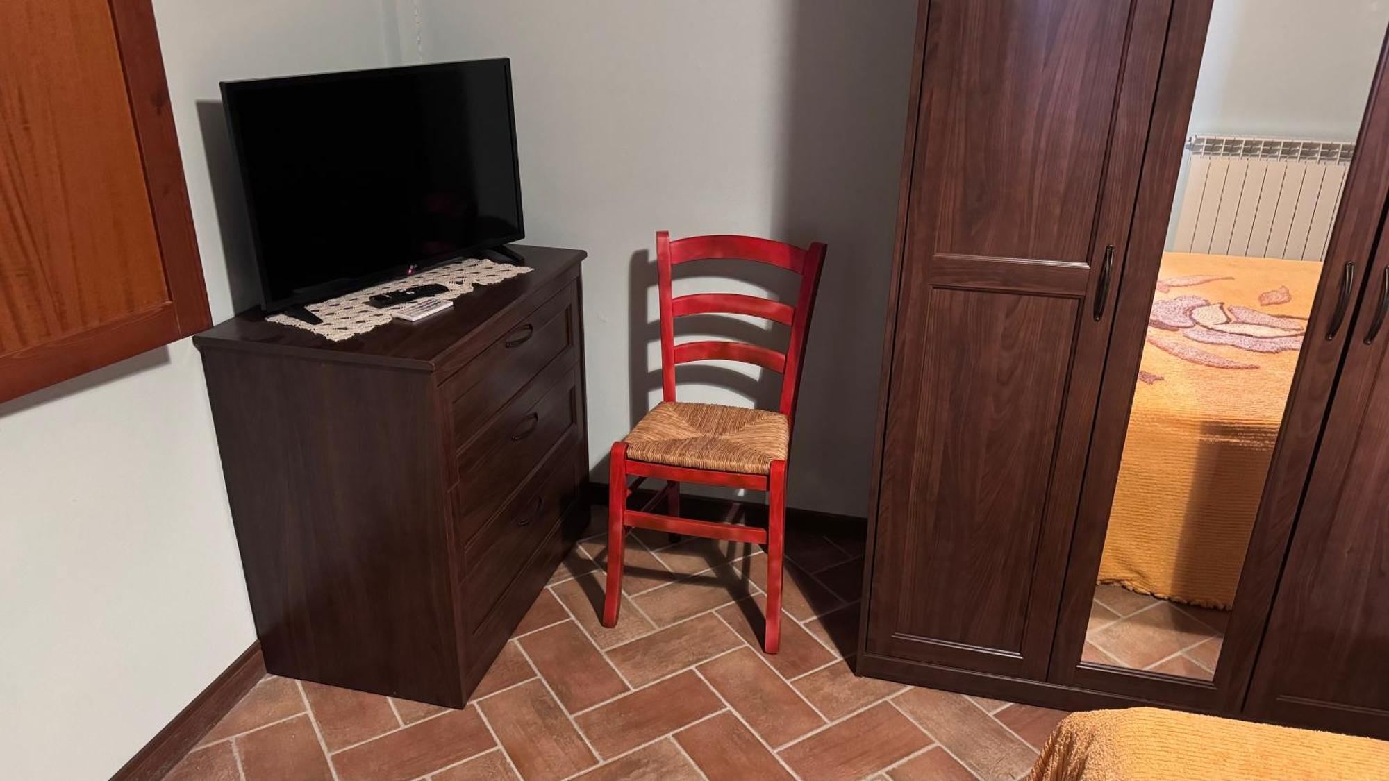 Appartamento Isenesi Gambassi Terme Bagian luar foto
