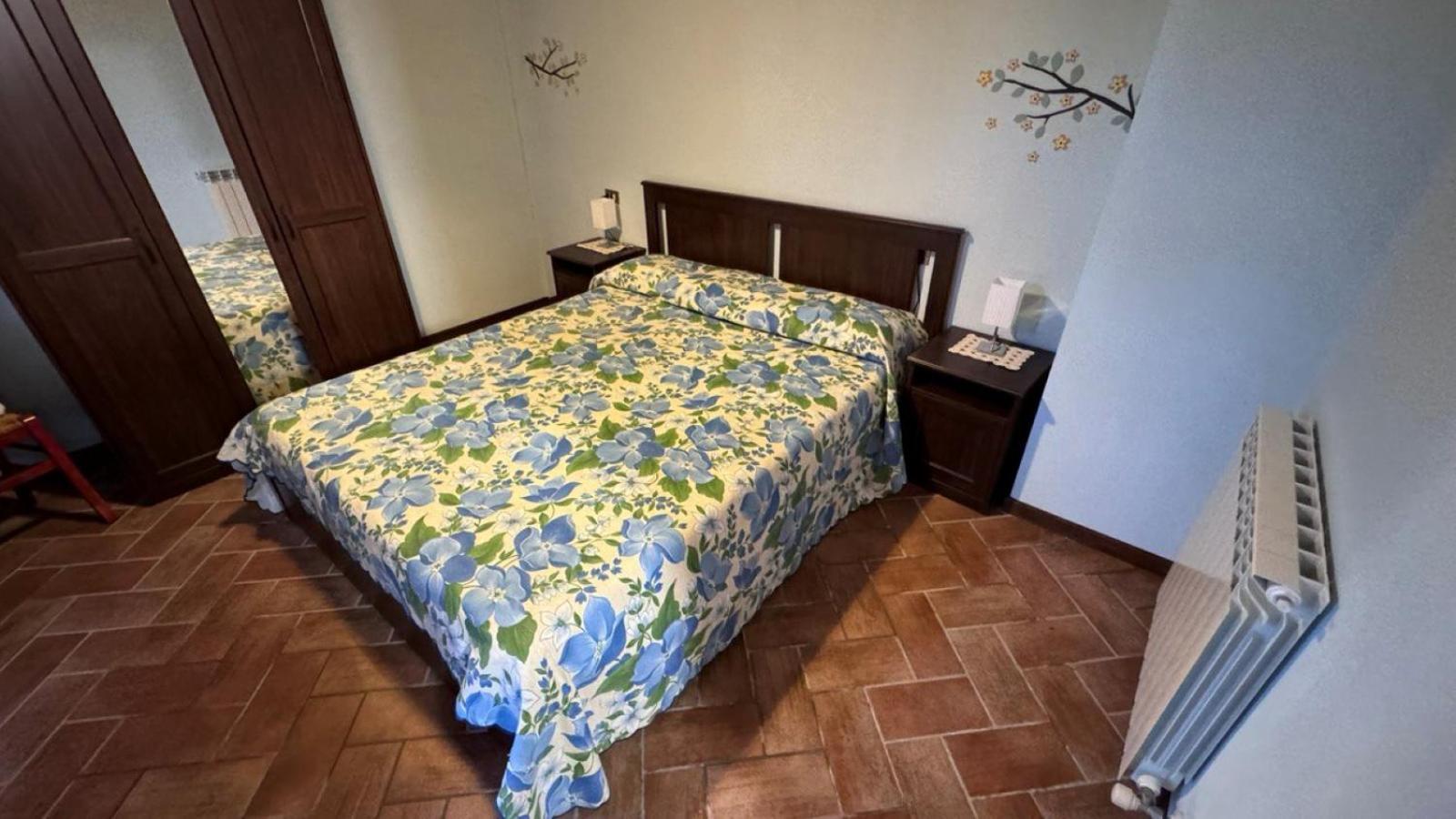 Appartamento Isenesi Gambassi Terme Bagian luar foto